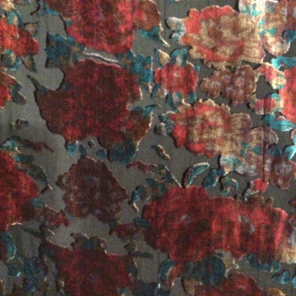 Lulu’s PPLA Elektra Velvet Floral Print Dress NWOT - Picture 9 of 12